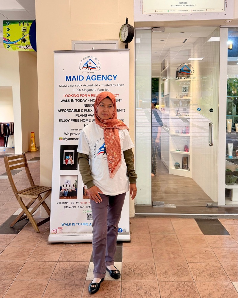 Indonesian domestic helper during placement preparation at Jans Maid & Employment Agency, photo 1