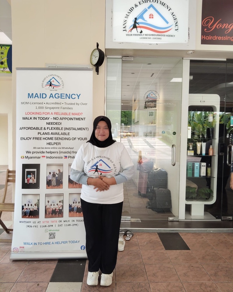 Indonesian domestic helper during placement preparation at Jans Maid & Employment Agency, photo 4