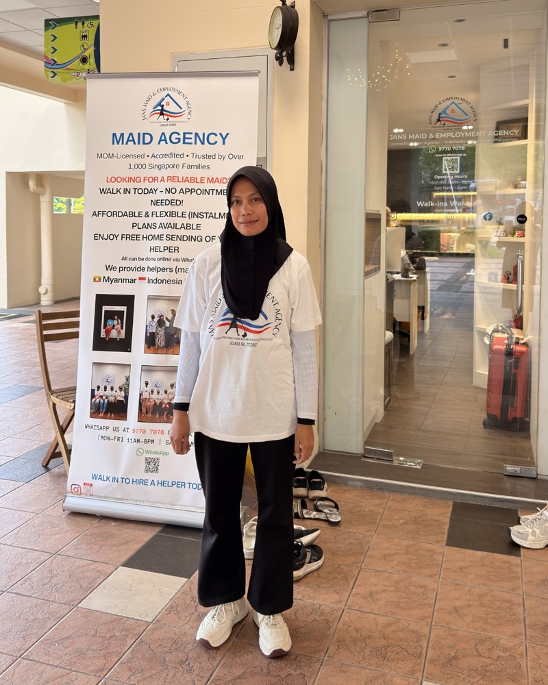 Indonesian domestic helper during placement preparation at Jans Maid & Employment Agency, photo 5